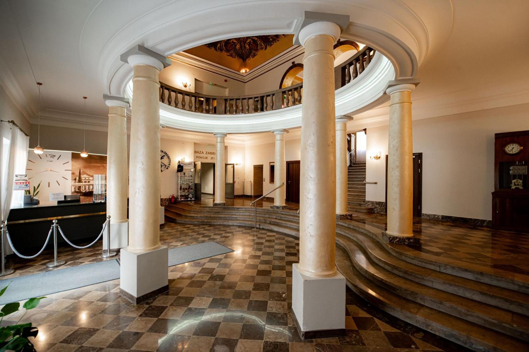 Nowe Lazienki Mineralne Krynica Zdroj Exterior photo